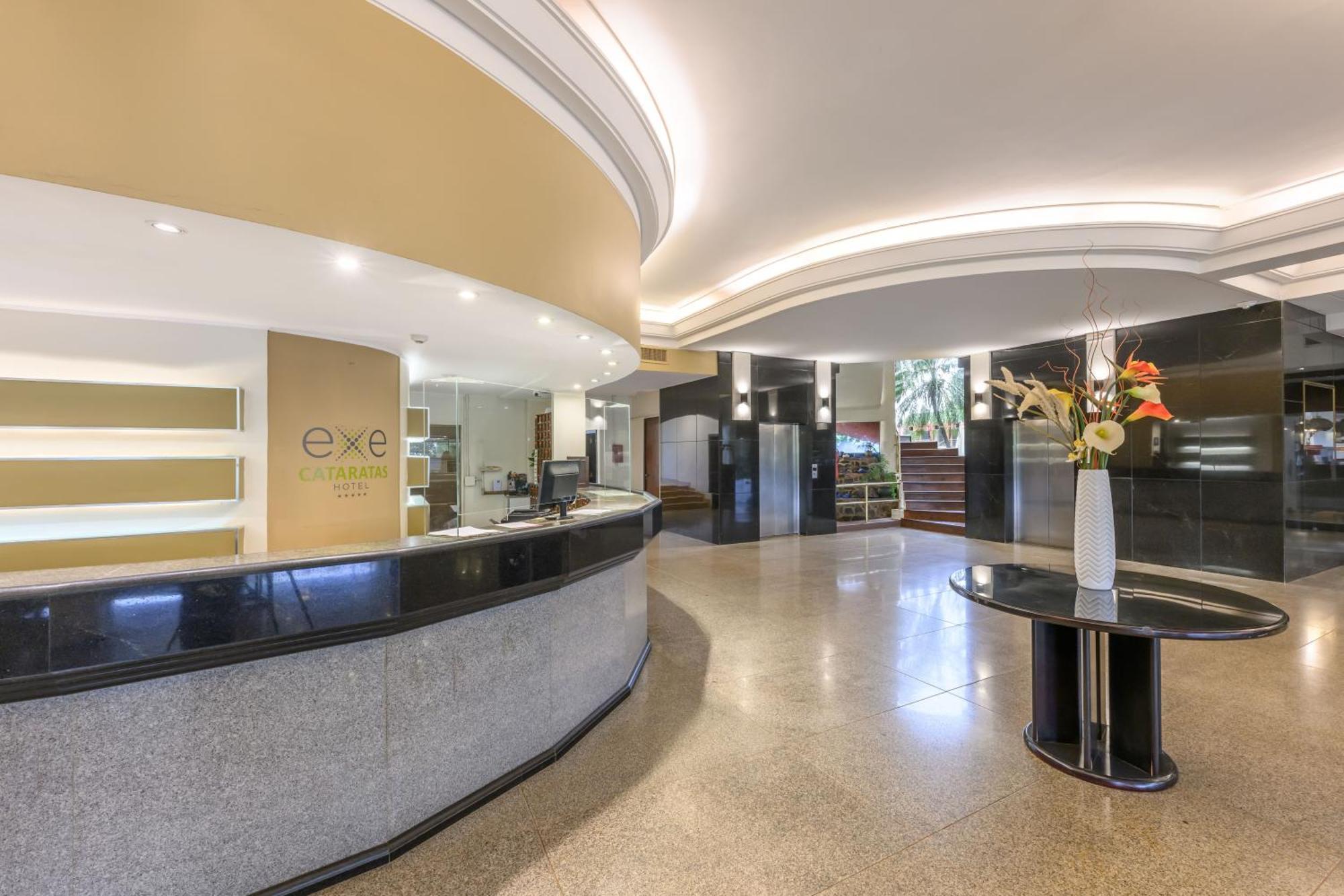Exe Hotel Cataratas Puerto Iguazú Eksteriør billede Lobby