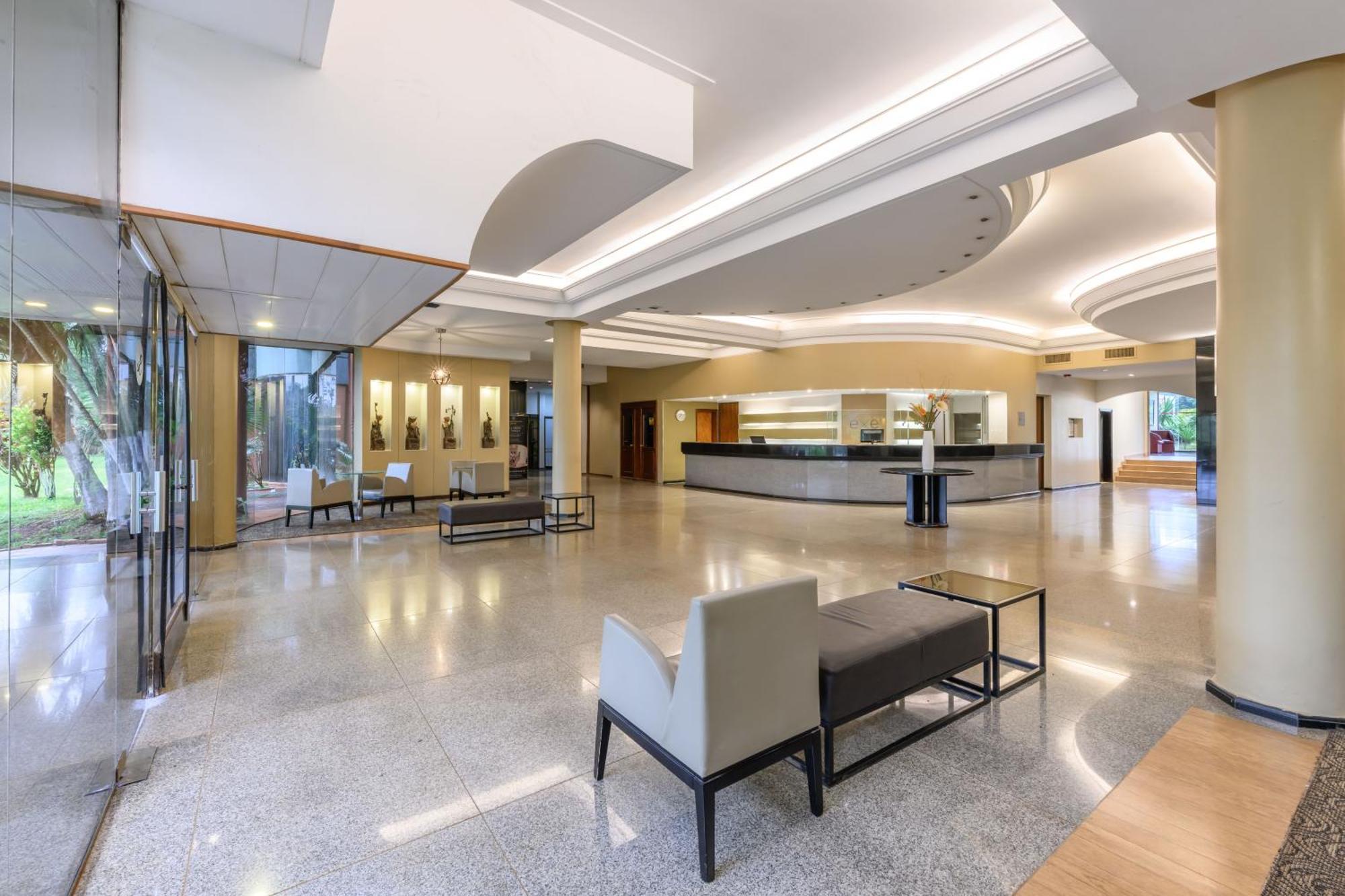 Exe Hotel Cataratas Puerto Iguazú Eksteriør billede Lobby
