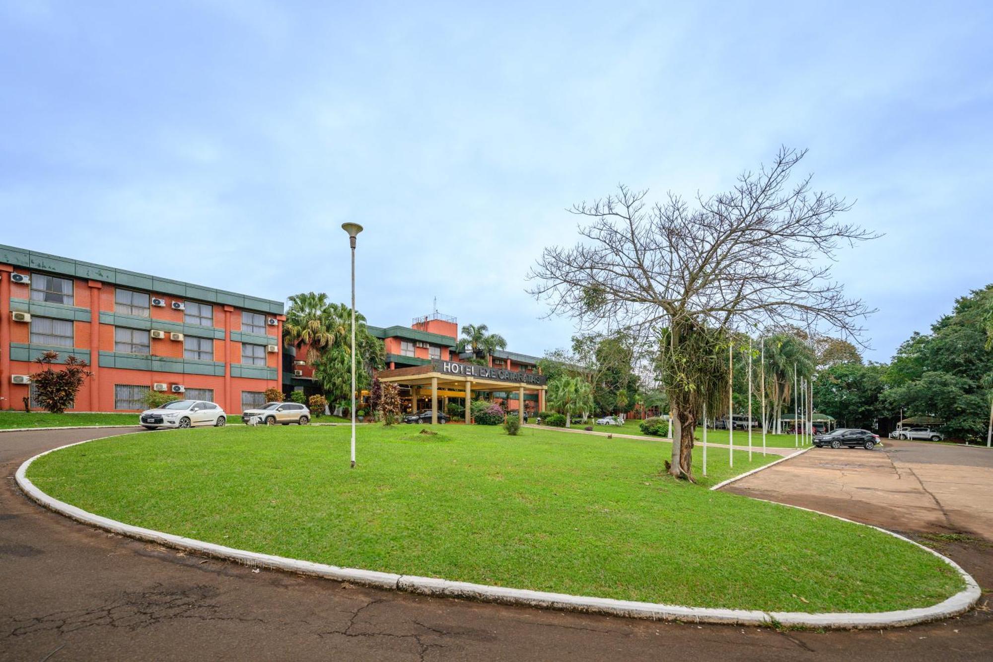 Exe Hotel Cataratas Puerto Iguazú Eksteriør billede The main campus of the University of the South Pacific in Suva, Fiji.